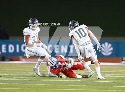 Thumbnail 1 in Valor Christian vs. Cherry Creek (CHSAA 5A State Final) photogallery.