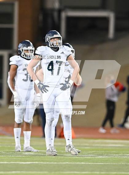 Thumbnail 3 in Valor Christian vs. Cherry Creek (CHSAA 5A State Final) photogallery.