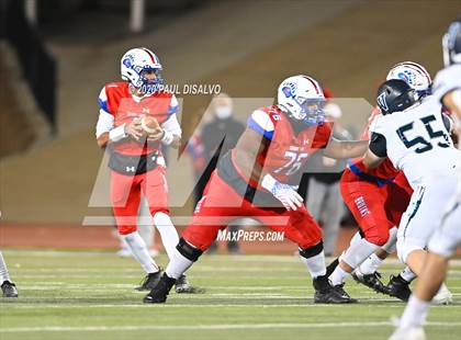 Thumbnail 1 in Valor Christian vs. Cherry Creek (CHSAA 5A State Final) photogallery.