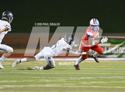Thumbnail 1 in Valor Christian vs. Cherry Creek (CHSAA 5A State Final) photogallery.