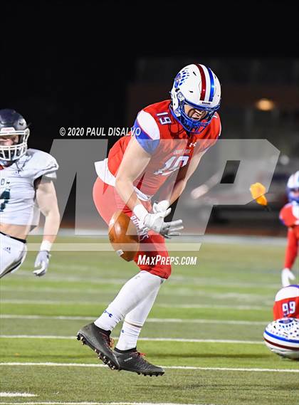 Thumbnail 3 in Valor Christian vs. Cherry Creek (CHSAA 5A State Final) photogallery.