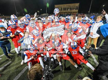 Thumbnail 3 in Valor Christian vs. Cherry Creek (CHSAA 5A State Final) photogallery.