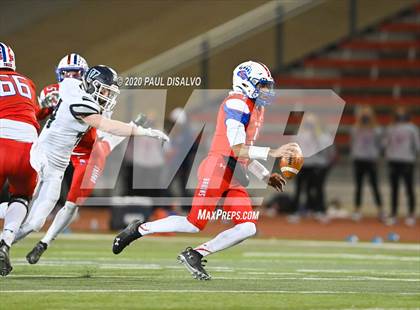 Thumbnail 3 in Valor Christian vs. Cherry Creek (CHSAA 5A State Final) photogallery.