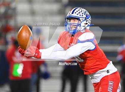 Thumbnail 2 in Valor Christian vs. Cherry Creek (CHSAA 5A State Final) photogallery.