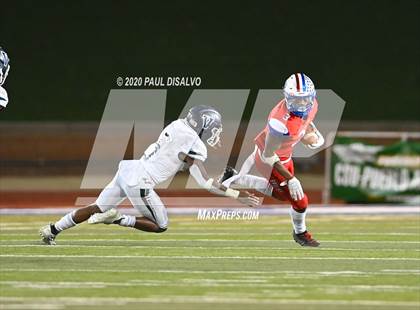 Thumbnail 3 in Valor Christian vs. Cherry Creek (CHSAA 5A State Final) photogallery.
