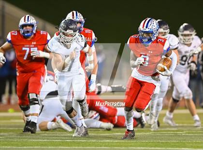 Thumbnail 3 in Valor Christian vs. Cherry Creek (CHSAA 5A State Final) photogallery.