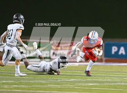 Thumbnail 3 in Valor Christian vs. Cherry Creek (CHSAA 5A State Final) photogallery.