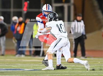 Thumbnail 3 in Valor Christian vs. Cherry Creek (CHSAA 5A State Final) photogallery.