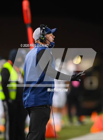 Thumbnail 2 in Valor Christian vs. Cherry Creek (CHSAA 5A State Final) photogallery.