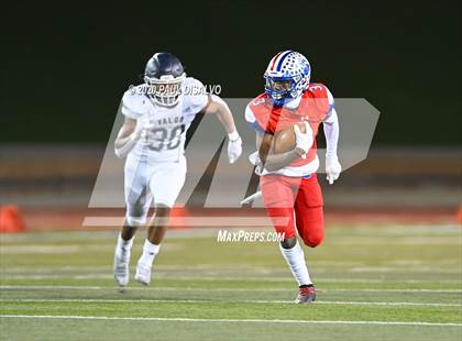 Thumbnail 2 in Valor Christian vs. Cherry Creek (CHSAA 5A State Final) photogallery.