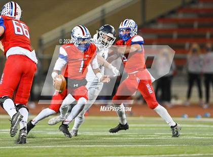 Thumbnail 2 in Valor Christian vs. Cherry Creek (CHSAA 5A State Final) photogallery.