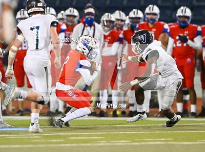 Thumbnail 1 in Valor Christian vs. Cherry Creek (CHSAA 5A State Final) photogallery.