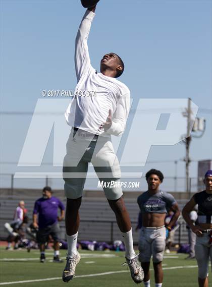 Thumbnail 3 in Cathedral vs Venice (Scrimmage)  photogallery.