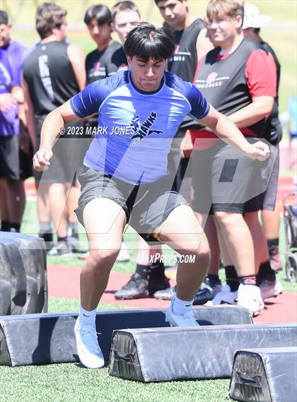 Thumbnail 1 in Big Man Contest (Mingus 7 on 7 Tournament) photogallery.