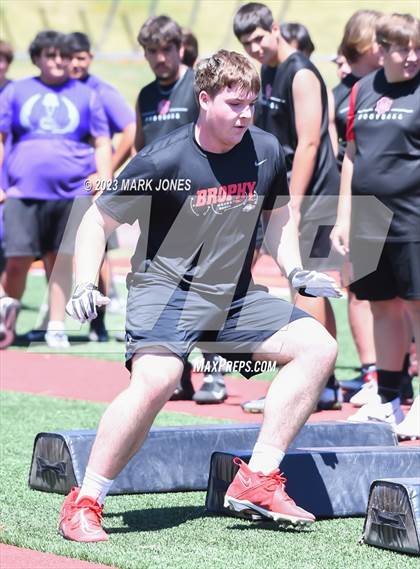 Thumbnail 2 in Big Man Contest (Mingus 7 on 7 Tournament) photogallery.