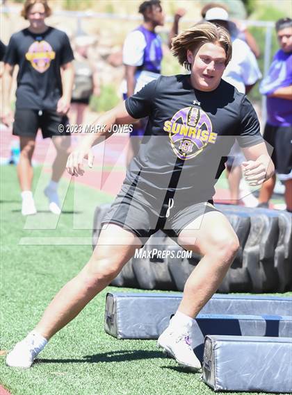 Thumbnail 2 in Big Man Contest (Mingus 7 on 7 Tournament) photogallery.