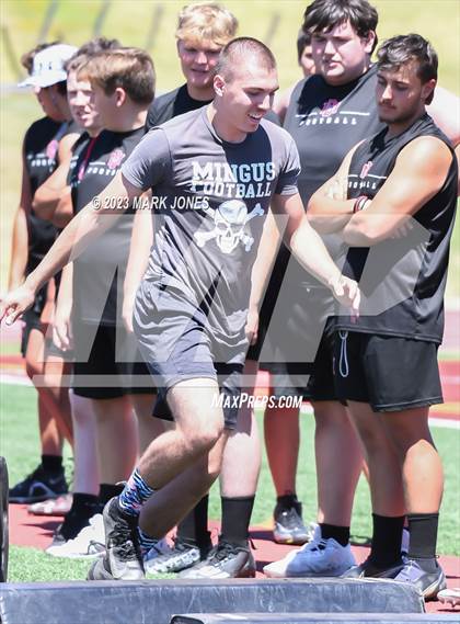 Thumbnail 2 in Big Man Contest (Mingus 7 on 7 Tournament) photogallery.
