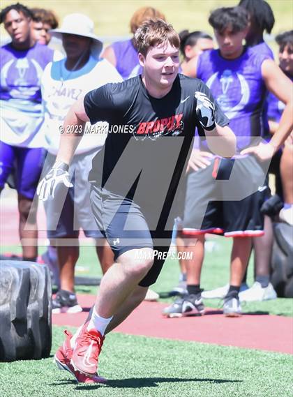 Thumbnail 3 in Big Man Contest (Mingus 7 on 7 Tournament) photogallery.