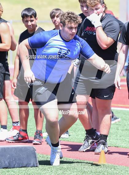 Thumbnail 3 in Big Man Contest (Mingus 7 on 7 Tournament) photogallery.