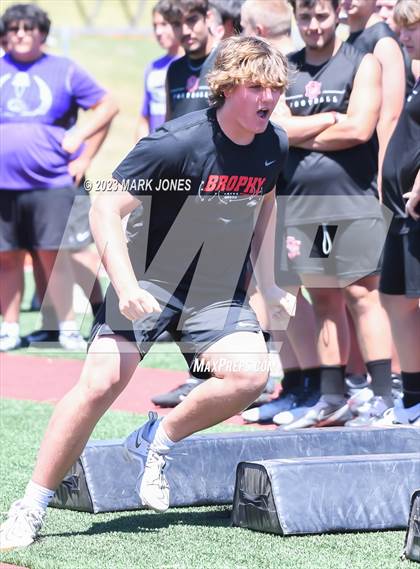 Thumbnail 3 in Big Man Contest (Mingus 7 on 7 Tournament) photogallery.