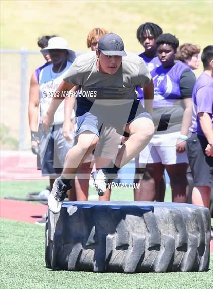 Thumbnail 1 in Big Man Contest (Mingus 7 on 7 Tournament) photogallery.