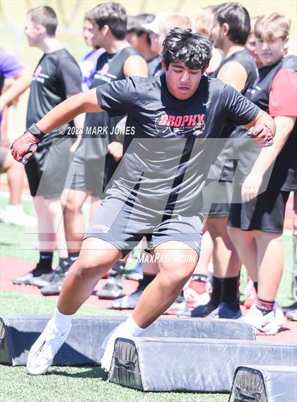 Thumbnail 3 in Big Man Contest (Mingus 7 on 7 Tournament) photogallery.