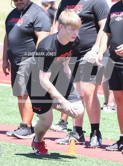 Thumbnail 1 in Big Man Contest (Mingus 7 on 7 Tournament) photogallery.