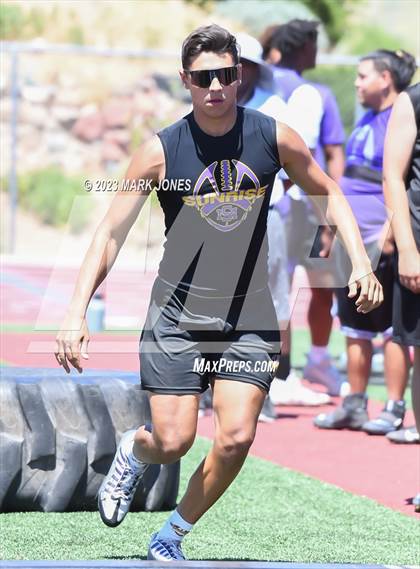 Thumbnail 1 in Big Man Contest (Mingus 7 on 7 Tournament) photogallery.
