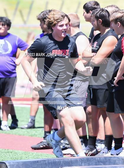 Thumbnail 1 in Big Man Contest (Mingus 7 on 7 Tournament) photogallery.