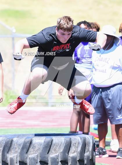Thumbnail 1 in Big Man Contest (Mingus 7 on 7 Tournament) photogallery.
