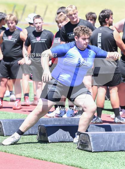 Thumbnail 2 in Big Man Contest (Mingus 7 on 7 Tournament) photogallery.