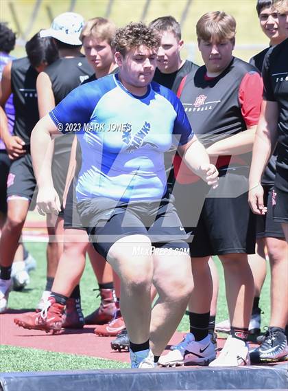 Thumbnail 1 in Big Man Contest (Mingus 7 on 7 Tournament) photogallery.