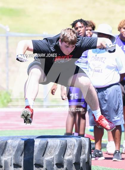 Thumbnail 2 in Big Man Contest (Mingus 7 on 7 Tournament) photogallery.