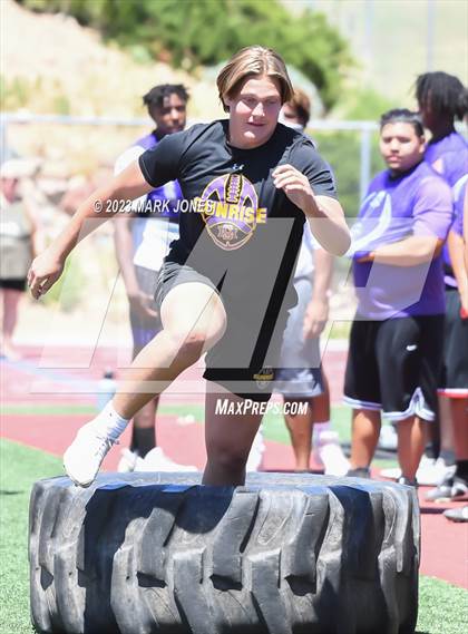 Thumbnail 2 in Big Man Contest (Mingus 7 on 7 Tournament) photogallery.
