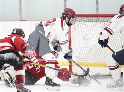 Thumbnail 1 in Avon Old Farms Varsity B @ Gunnery photogallery.