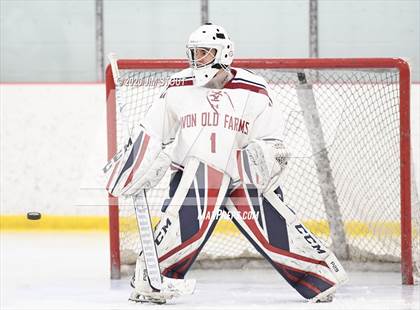 Thumbnail 2 in Avon Old Farms Varsity B @ Gunnery photogallery.