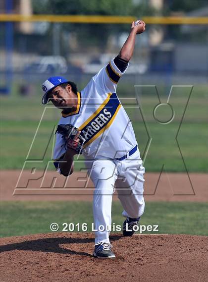 Thumbnail 1 in Chino @ Charter Oak photogallery.