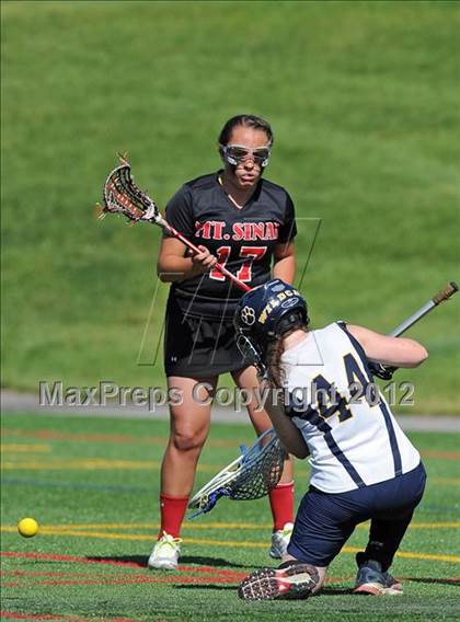 Thumbnail 2 in Mount Sinai vs Shoreham-Wading River (Section 11 Class C Final) photogallery.