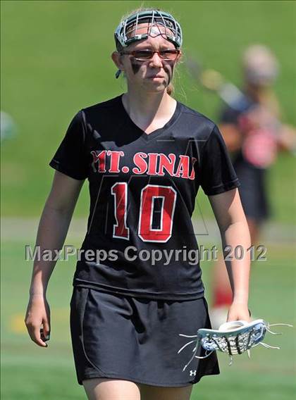 Thumbnail 1 in Mount Sinai vs Shoreham-Wading River (Section 11 Class C Final) photogallery.