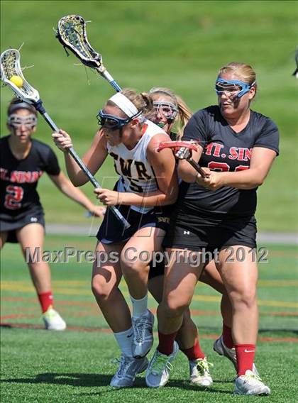 Thumbnail 1 in Mount Sinai vs Shoreham-Wading River (Section 11 Class C Final) photogallery.