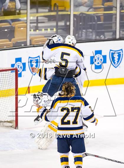 Thumbnail 3 in Algonquin Regional vs Hanover (MIAA Division 3 Final) photogallery.