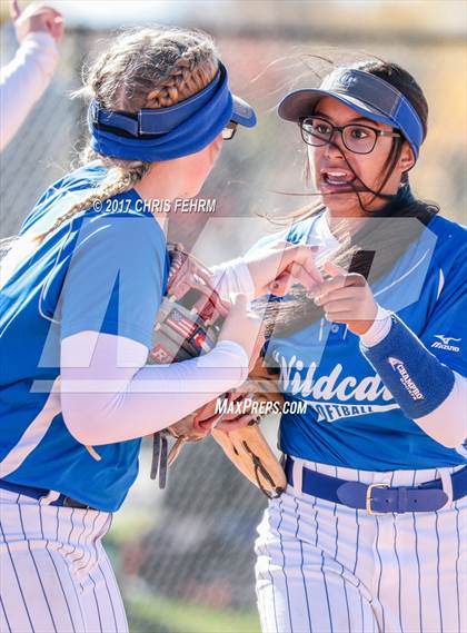 Thumbnail 3 in Silver Creek vs. Pueblo Central (CHSAA 4A Semifinal) photogallery.