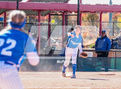 Thumbnail 2 in Silver Creek vs. Pueblo Central (CHSAA 4A Semifinal) photogallery.