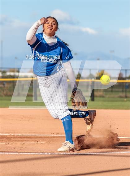 Thumbnail 2 in Silver Creek vs. Pueblo Central (CHSAA 4A Semifinal) photogallery.