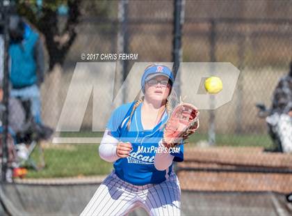 Thumbnail 1 in Silver Creek vs. Pueblo Central (CHSAA 4A Semifinal) photogallery.