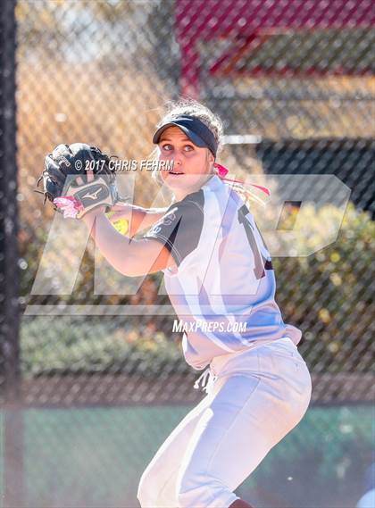 Thumbnail 1 in Silver Creek vs. Pueblo Central (CHSAA 4A Semifinal) photogallery.