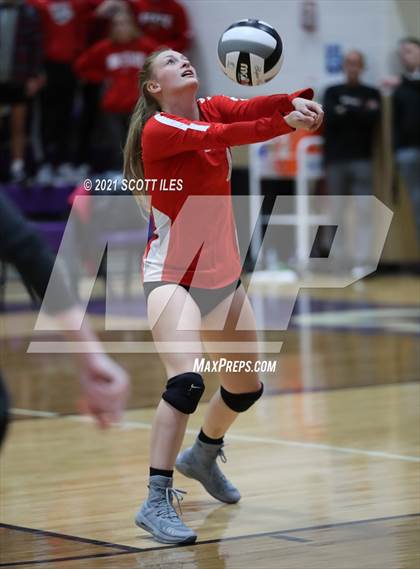 Thumbnail 2 in Westfall vs. Wheelersburg (OHSAA D3 Regional) photogallery.