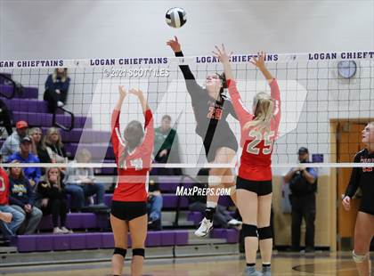 Thumbnail 1 in Westfall vs. Wheelersburg (OHSAA D3 Regional) photogallery.