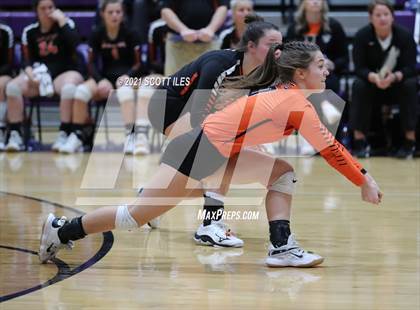 Thumbnail 2 in Westfall vs. Wheelersburg (OHSAA D3 Regional) photogallery.