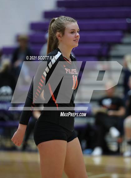 Thumbnail 1 in Westfall vs. Wheelersburg (OHSAA D3 Regional) photogallery.